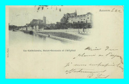 A892 / 339 89 - AUXERRE Cathedrale Saint Germain Et Hopital - Auxerre