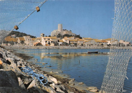 11  GRUISSAN  La Tour Vue à Travers Les Filets De Pêche   (Scan R/V) N°   37   \MR8078 - Autres & Non Classés