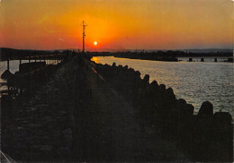 11 PORT LA NOUVELLE    étangs Et Salins Coucher De Soleil        (Scan R/V) N°   22   \MR8078 - Port La Nouvelle