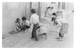 NEPAL KATMANDOU Enfants  De TEKU Année 1984  Katmandhu  Katmandu KATHMANDU N°  43   \MR8073 - Népal
