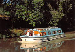 11  CASTELNAUDARY  Péniche Le Grand Bassin Crown Blue Line       (Scan R/V) N°   43   \MR8085 - Castelnaudary