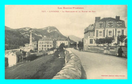 A879 / 639 65 - LOURDES Basilique Et Route De Pau - Lourdes