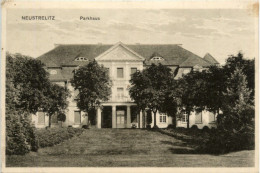 Neustrelitz - Parkhaus - Neustrelitz