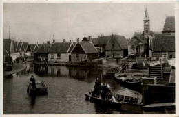 Volendam - In Let Dorp - Volendam