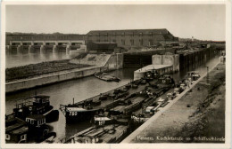 Passau, Kachletstufe Mit Schiffsschleusse - Passau