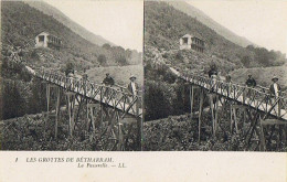 Cpa..65..LOURDES..LES GROTTES DE BETHARRAM..LA PASSERELLE - Lourdes