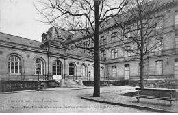 PARIS - Ecole Normale D'Instituteurs - La Cour D'Honneur - Entrée De L'Ecole - Très Bon état - Paris (16)