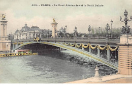 PARIS - Le Pont Alexandre Et Le Petit Palais - Très Bon état - Paris (08)