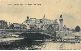 PARIS - Le Pont Alexandre III Et Le Grand Palais - Très Bon état - Distrito: 07