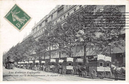 PARIS - Les Galeries Lafayette - Façade Sur Le Boulevard Haussmann - Le Départ Des Voitures - Très Bon état - Distretto: 08