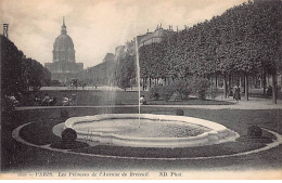 PARIS - Les Pelouses De L'Avenue De Breteuil - Très Bon état - District 07