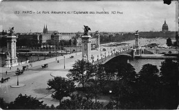 PARIS - Le Pont Alexandre Et L'Esplanade Des Invalides - état - Distretto: 07