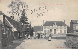 MAROLLES - La Place Et L'Hôtel De Ville - Très Bon état - Other & Unclassified