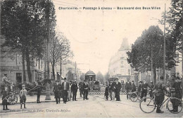 CHARLEVILLE - Passage à Niveau - Boulevard Des Deux Villes - Très Bon état - Charleville