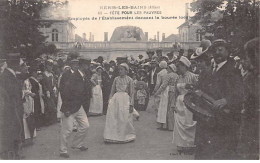 NERIS LES BAINS - Fête Pour Les Pauvres - Employés De L'Etablissement Dansant La Bourée - Très Bon état - Neris Les Bains