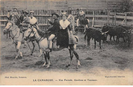 LA CAMARGUE - Une Ferrade - Gardiens Et Taureaux - Très Bon état - Altri & Non Classificati