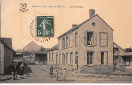 BAZOCHES SUR LE BETZ - La Mairie - Très Bon état - Autres & Non Classés