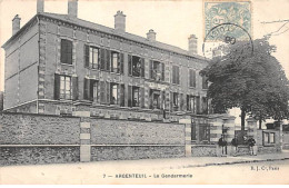 ARGENTEUIL - La Gendarmerie - Très Bon état - Argenteuil