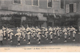 " La Liberté " Du MANS - Exercices De Boxe Par Les Adultes - Très Bon état - Le Mans