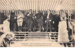 LUNEVILLE - Fête De La Remise De La Croix De Guerre - Le Ministre épingle La Croix - Très Bon état - Luneville