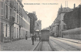 SAINT GERMAIN EN LAYE - Rue De La République - état - St. Germain En Laye