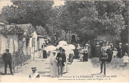 SALLES SUR MER - Couronnement De La Rosière, Sortie De L'Eglise - Très Bon état - Autres & Non Classés