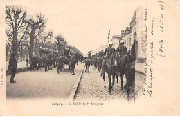 JOIGNY - Le Défilé Du 1er Dragons - état - Joigny