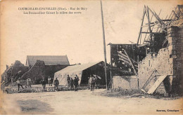 COURCELLES EPAYELLES - Rue De Méry - Les Brancardiers Faisant La Relève Des Morts - état - Sonstige & Ohne Zuordnung