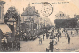 MAISONS LAFFITTE - Arrivée D'un Régiment - Très Bon état - Maisons-Laffitte