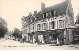 MAINTENON - Vue Prise Place De L'Hôtel De Ville - Très Bon état - Maintenon