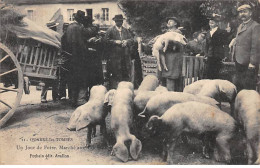 QUARRE LES TOMBES - Un Jour De Foire - Marché Aux Cochons - état - Quarre Les Tombes