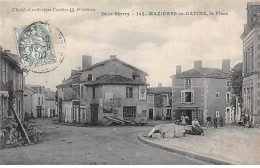 MAZIERES EN GATINE - La Place - Très Bon état - Mazieres En Gatine