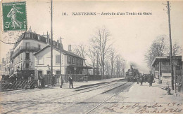 NANTERRE - Arrivée D'un Train En Gare - Très Bon état - Nanterre