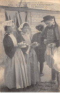 Jeunes Filles Du Pays D'AURAY Vendant Des Gâteaux à Une Kermesse - Très Bon état - Auray