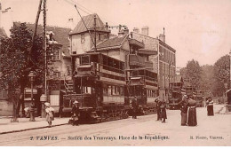 VANVES - Station Des Tramways - Place De La République - Très Bon état - Vanves