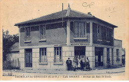 TREMBLAY LES GONESSES - Café BRIANT - Avenue Du Bois Saint Denis - Très Bon état - Tremblay En France