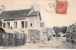 COUBRON - Rue Du Pressoir - état - Autres & Non Classés