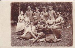 AK Foto Deutsche Soldaten Mit Frauen - 1. WK  (69222) - Oorlog 1914-18