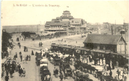 St-Malo, LÀrrivee Du Tramway - Saint Malo