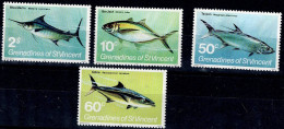 GRENADINES OF ST.VINCENT 1981 FISHES MI No 219-22 MNH VF!! - Poissons