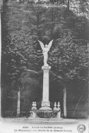 07 VALS-les-BAINS Le Monument Aux Morts (Scan R/V) N° 33 \MS9009 - Vals Les Bains