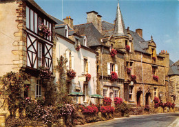 56 ROCHEFORT-EN-TERRE Le Café Place Du Puits (Scan R/V) N° 2 \MS9025 - Rochefort En Terre