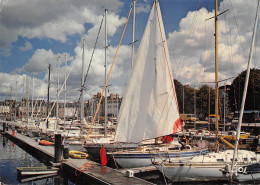 56 VANNES Le Bassin à Flot (Scan R/V) N° 15 \MS9023 - Vannes