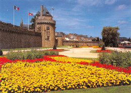 56 VANNES Les Jardins Et La Tour (Scan R/V) N° 4 \MS9022 - Vannes