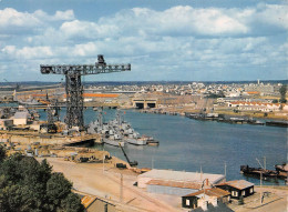 56 LORIENT Vue Générale De L'Arsenal (Scan R/V) N° 31 \MS9021 - Lorient