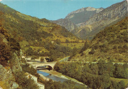 05 SERRES Le Pont De Pierre Sur Le Buech Et Montagne D'Oule (Scan R/V) N° 19 \MS9054 - Embrun