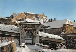 05 Briançon La Porte De Pignerol Et Les Remparts De La Citadelle (Scan R/V) N° 45 \MS9060 - Briancon