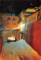 05 Briançon La Porte De Pignerol Et Les Remparts Sous La Neige La Nuit (Scan R/V) N° 43 \MS9060 - Briancon