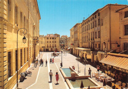 84 CARPENTRAS La Place Du Palais (Scan R/V) N° 1 \MS9076 - Carpentras