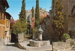 84 VAISON-LA-ROMAINE La Fontaine Et Hotel Du Beffroi (Scan R/V) N° 11 \MS9075 - Vaison La Romaine